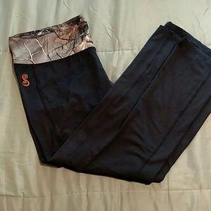 She outdoor lined yoga pants