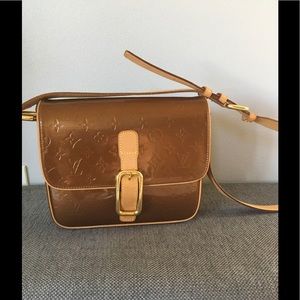 Louis Vuitton shoulder bag Louis Vuitton shoulder bag