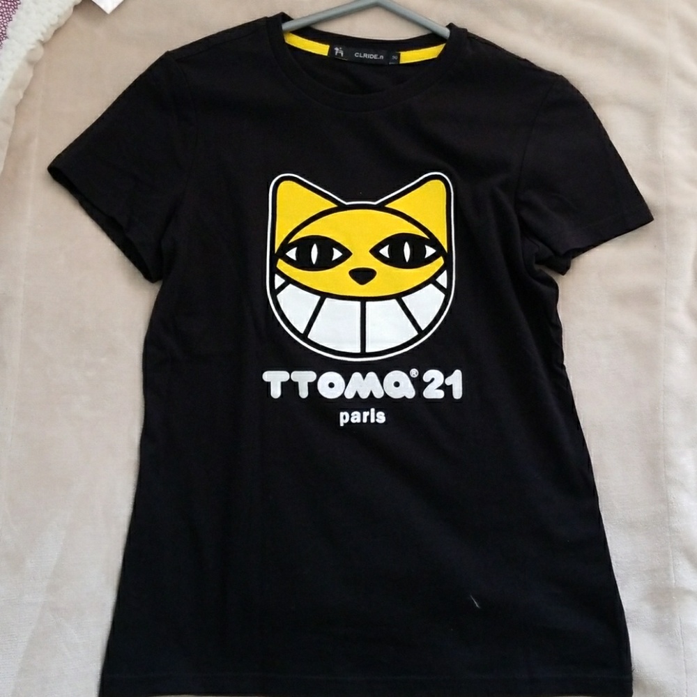 clride.n Graphic Tee