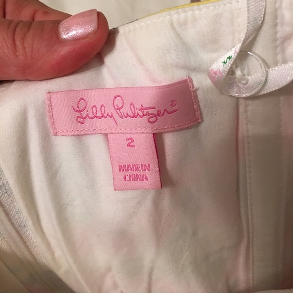 Lilly Pulitzer cute floral summer dress - Picture 2 of 3