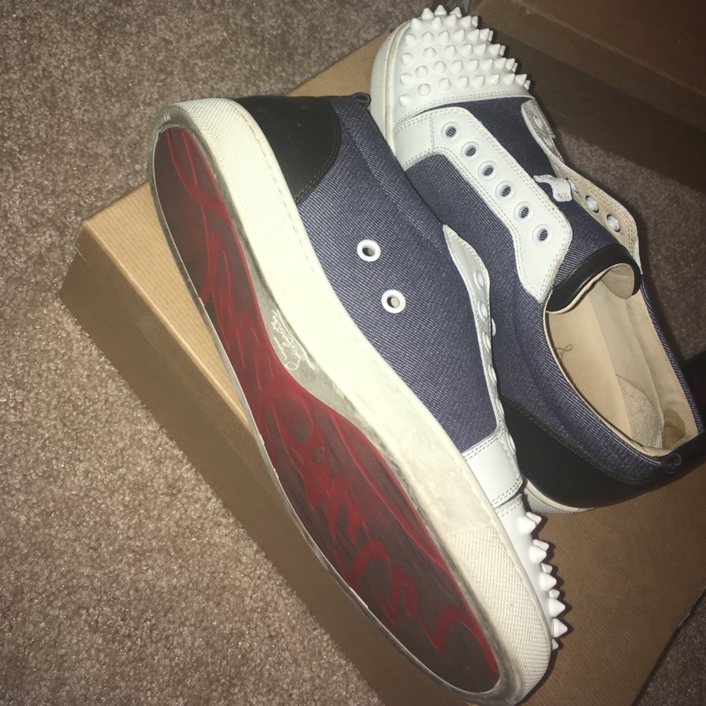 Sneakers - Picture 3 of 6