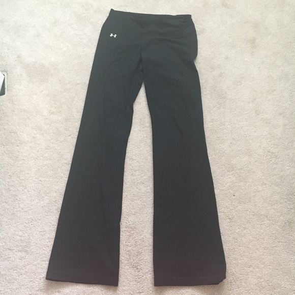 UNDER ARMOUR black perfect pant yoga pants - Picture 2 of 5