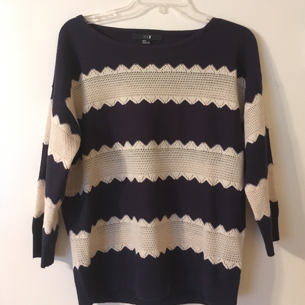 Lightweight sweater