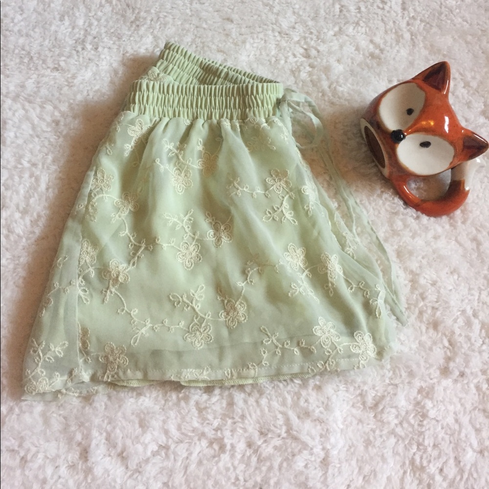 Miami pastel green shorts