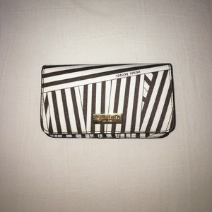 💋CLOSET CLEAR OUT💋Henri Bendel Phone Case/Wallet