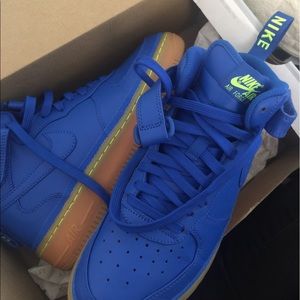 Nike Air Force Mid (Gradeschool)