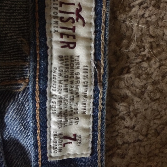Hollister Jeans - Picture 2 of 3