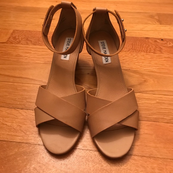 Steve Madden Shoes - Steve Madden Nilla sandal