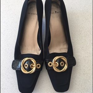 St. John black Pumps