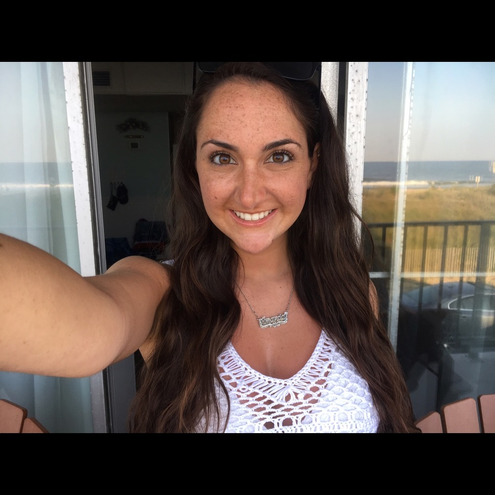 Meet your Posher, Amanda