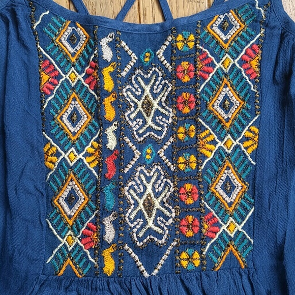 NWOT Ecote Boho Embroidered Top - Picture 5 of 8