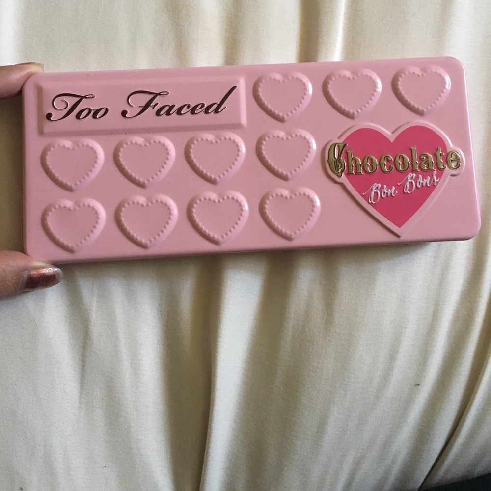 Too faced chocolate bon bon palette