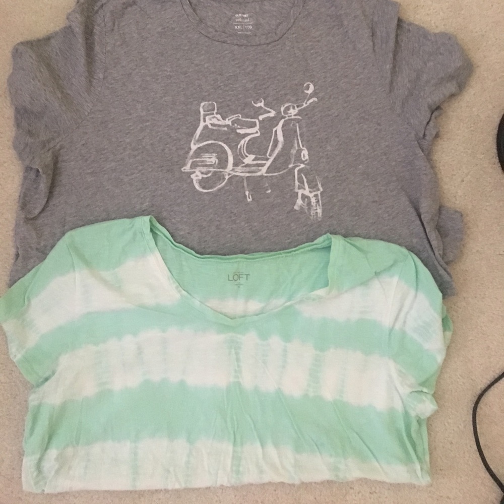 Pattern tshirts. 1 XL loft. 1 XXL old navy