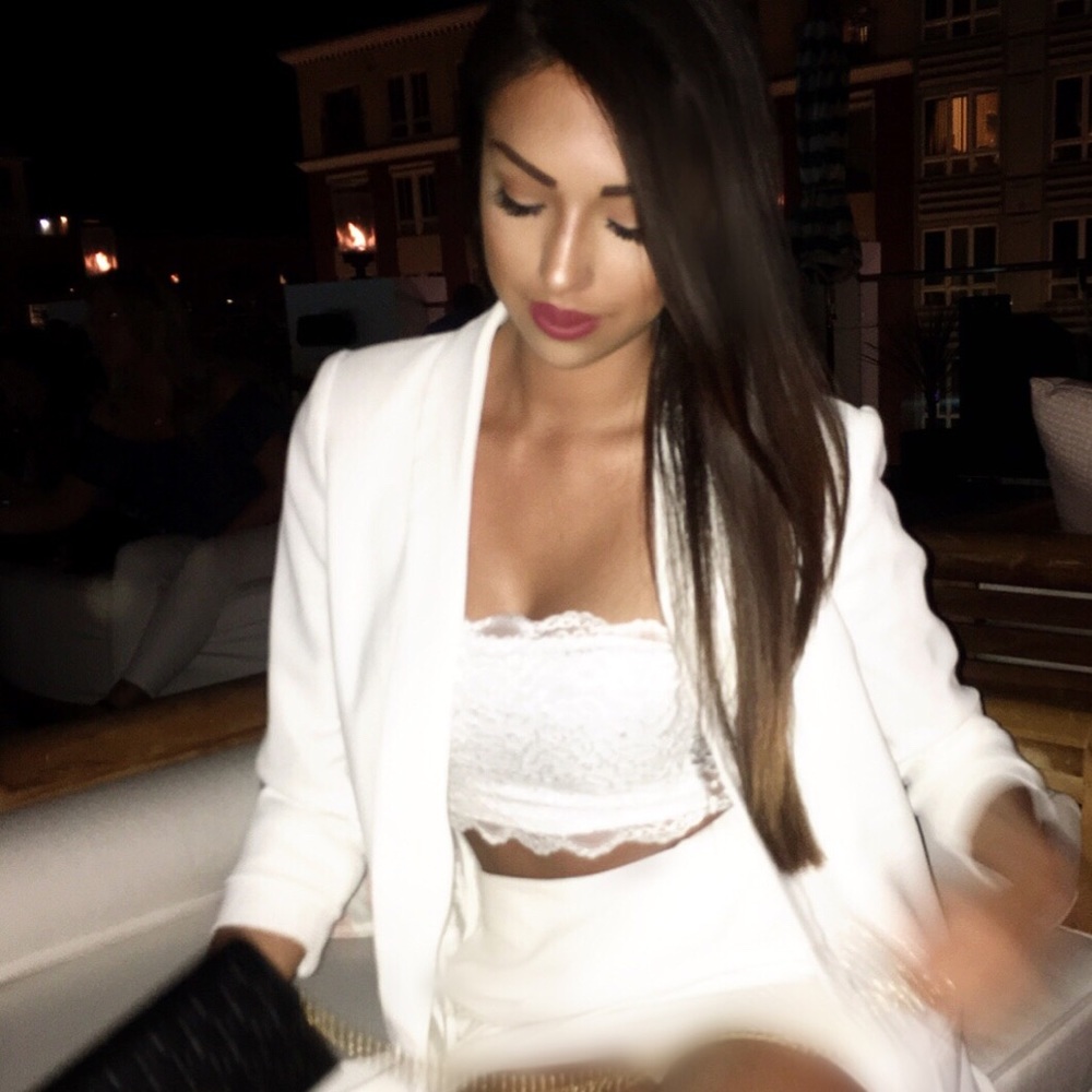 Meet your Posher, Gabriella