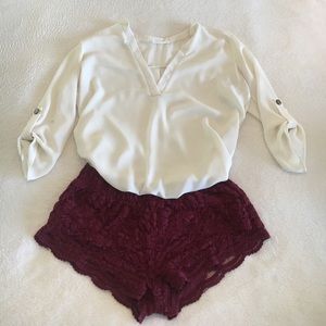 Lulu's Blouse & Maroon Lace Shorts  🍇 Sz S