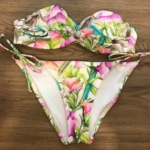 Victoria's Secret tropical Bikini set size small