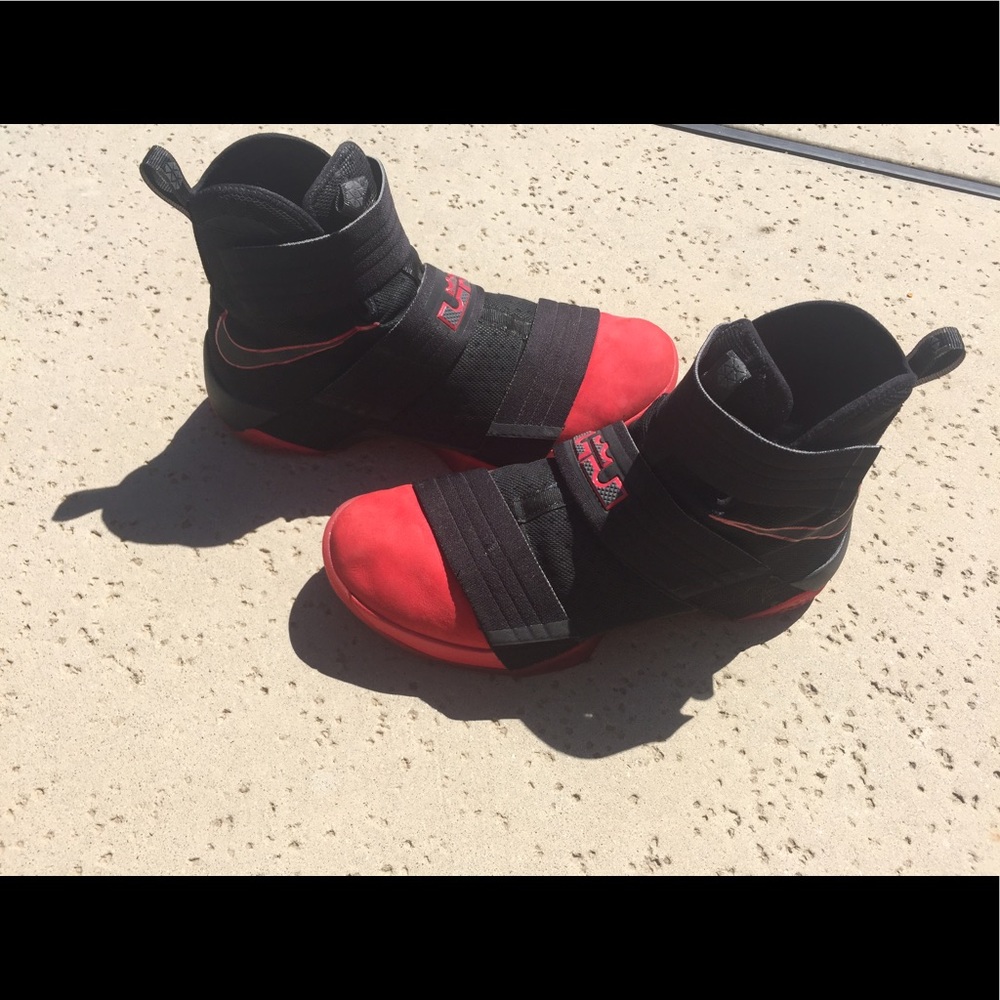 Barely worn Lebron soldiers in red and black