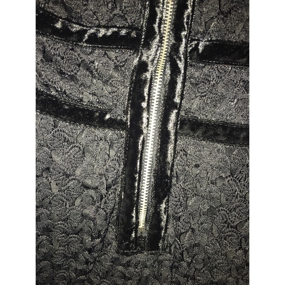 Black Velvet Lace Dress - Picture 4 of 4