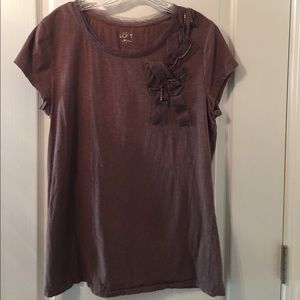 Loft tee shirt with ribbon design