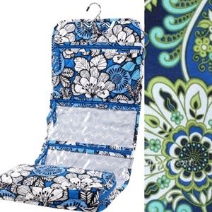 Vera Bradley Makeup Organizer in Rythm Blues