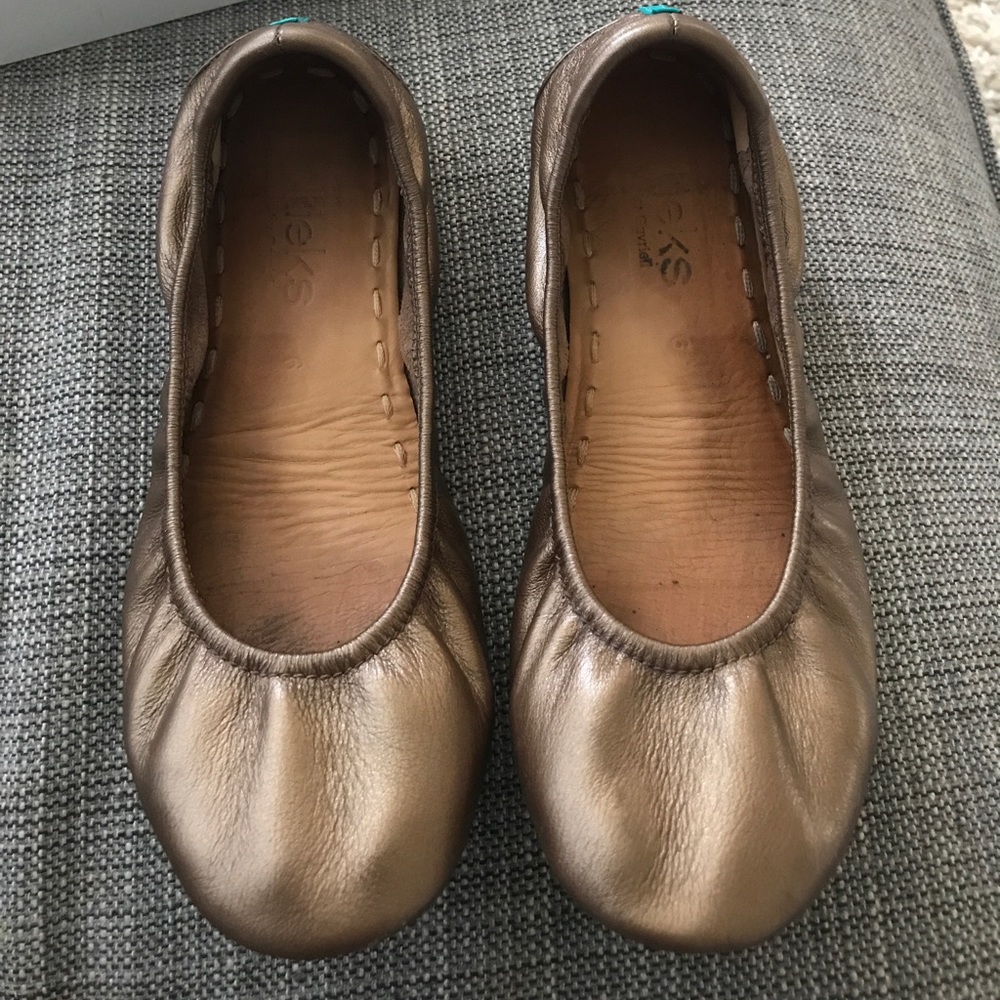 Metallic bronze Tieks