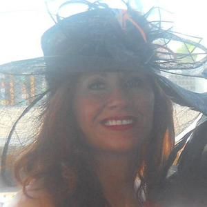 Meet your Posher, Cassandra