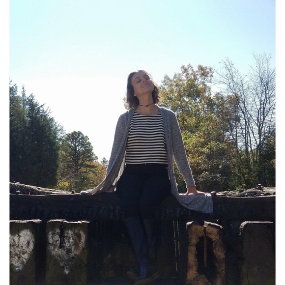 Meet Your Posher, Rachel ! - Picture 3 of 3