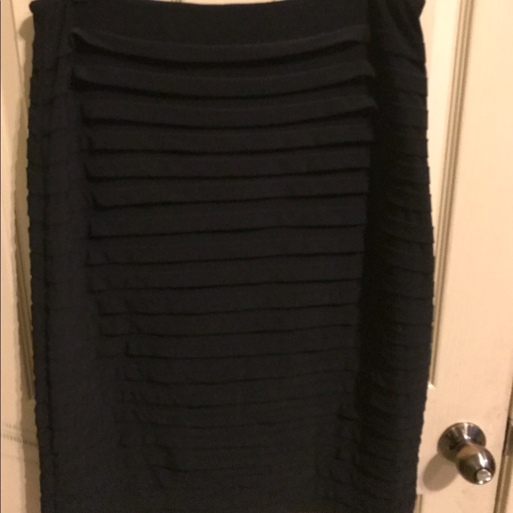 NWOT Elegant Scarlett Nite Skirt