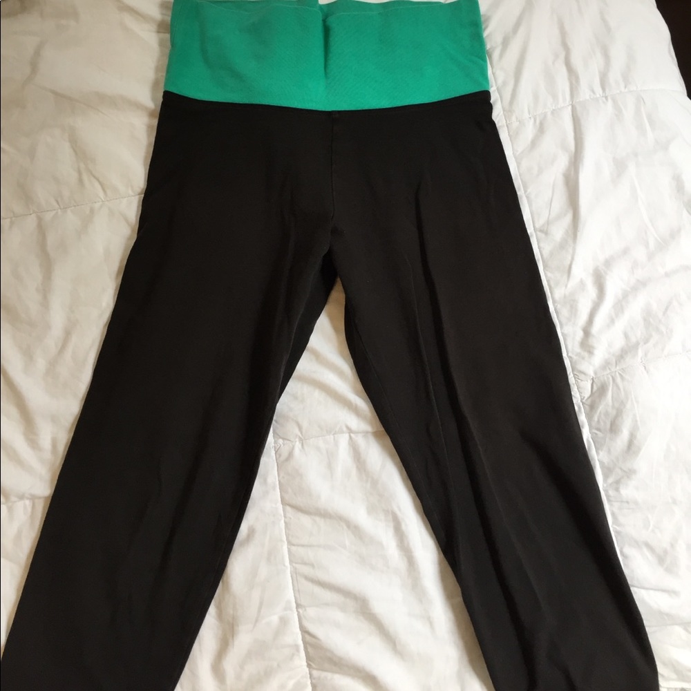 Victoria's Secret || yoga crops