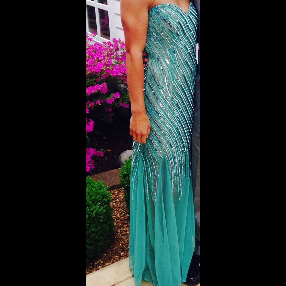 Prom dress