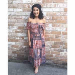 Meet your Posher, Dezrea