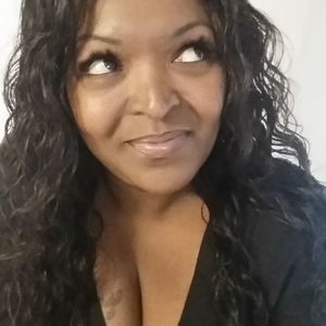 Meet your Posher, Cassandra