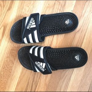 Size 7 Black Adidas Slides