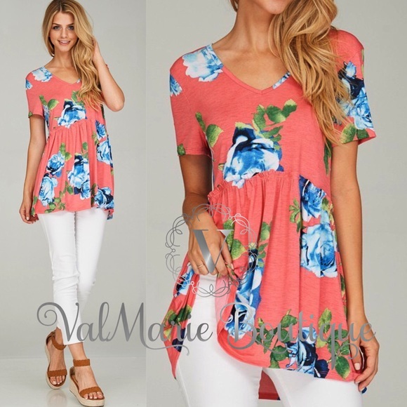 📍CLEARANCE 📍Gorgeous Salmon Floral Top - Picture 2 of 5