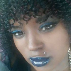 Meet your Posher, Clarissa