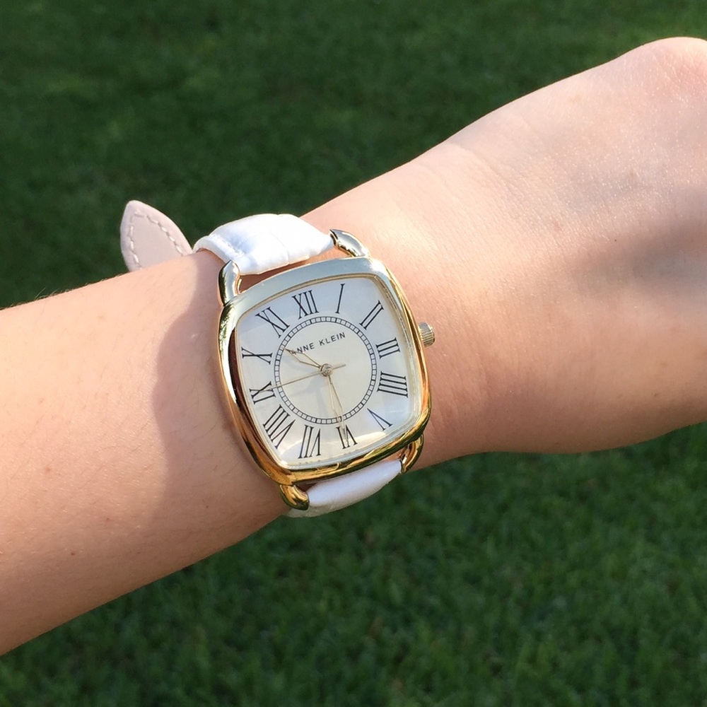 Watch - Picture 4 of 4