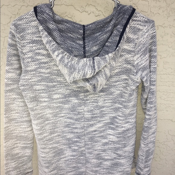 American Rag Pullover 💙 - Picture 3 of 6