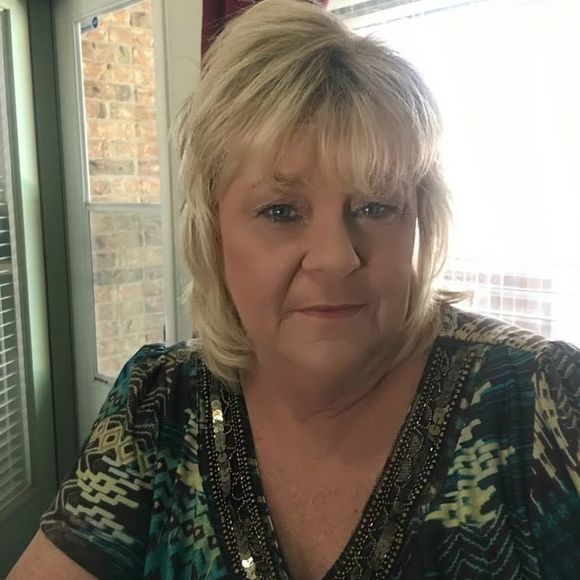 Meet your Posher, Kelly - Picture 1 of 1