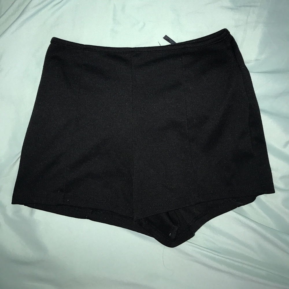 Black High Wasted Shorts