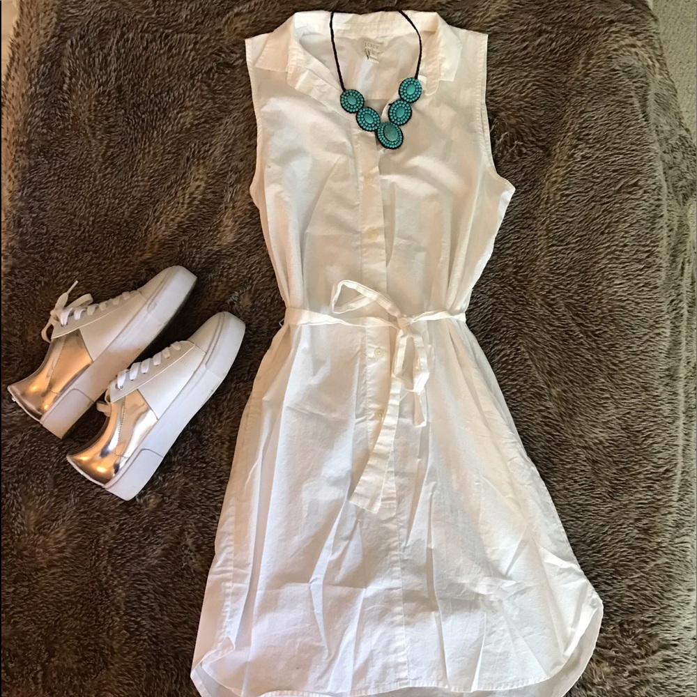Sleeves shirt dress