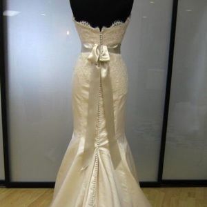 Alvina Valenta Wedding Gown 9051