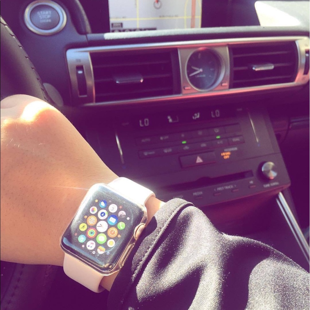 Apple Watch Series 2 - Rose Gold *almost new*