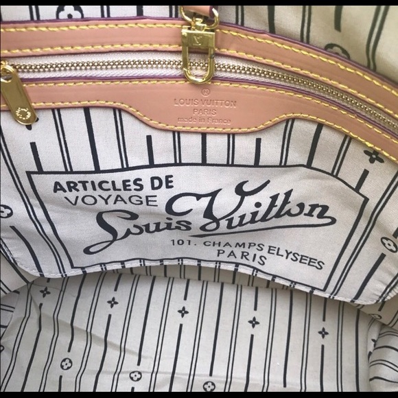 Fashion Handbag Tote - Picture 4 of 4