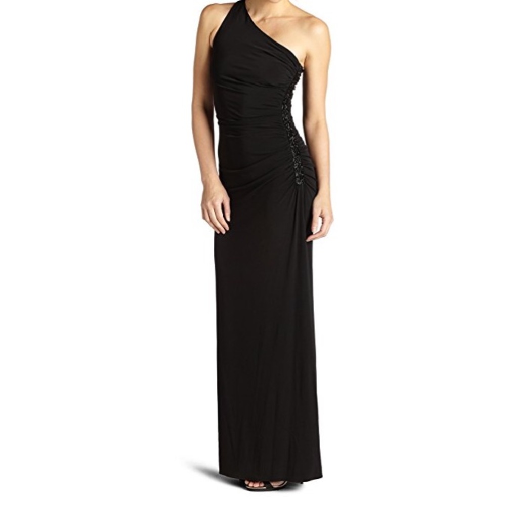 Laundry by Shelli Segal•1 Shoulder Gown•Black•Sz4
