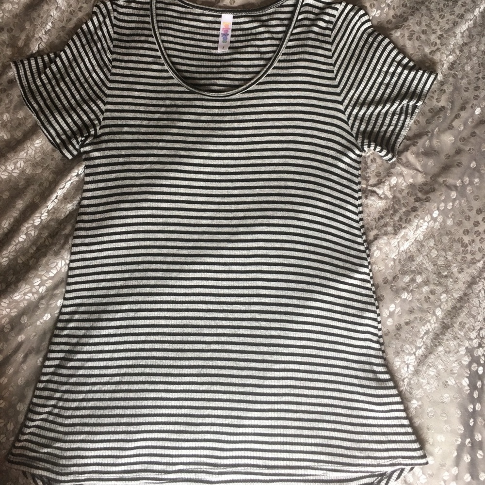 LuLaRoe Classic T - Small S - black & gray stripes
