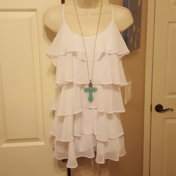 Candie's Tops - Ruffled white tank top