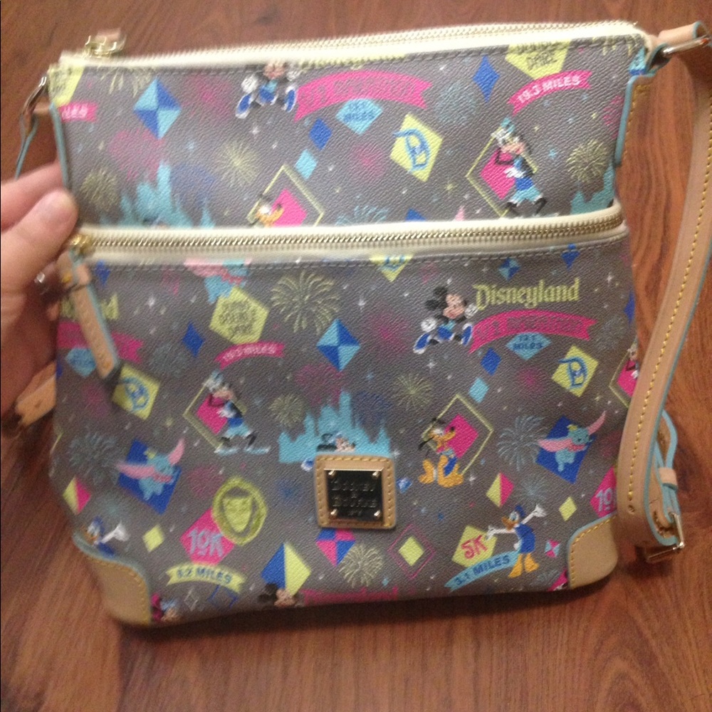 GUC Disney dooney marathon dumbo crossbody