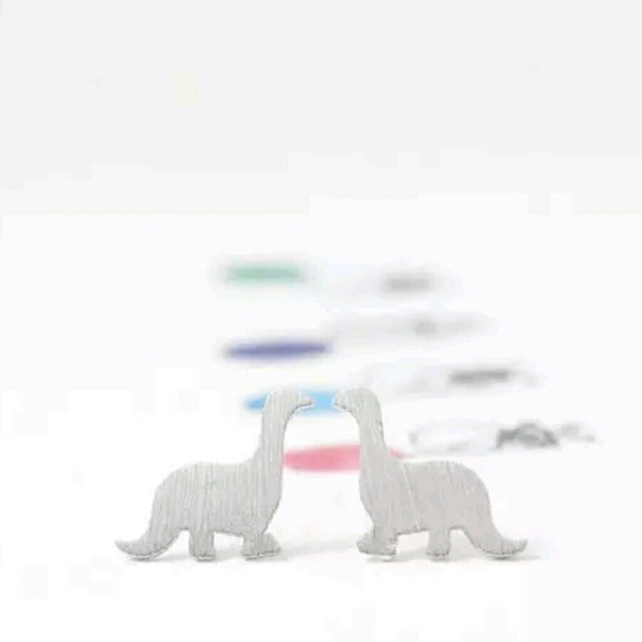 Rose gold or Silver dinosaur earrings brand new - Picture 4 of 6