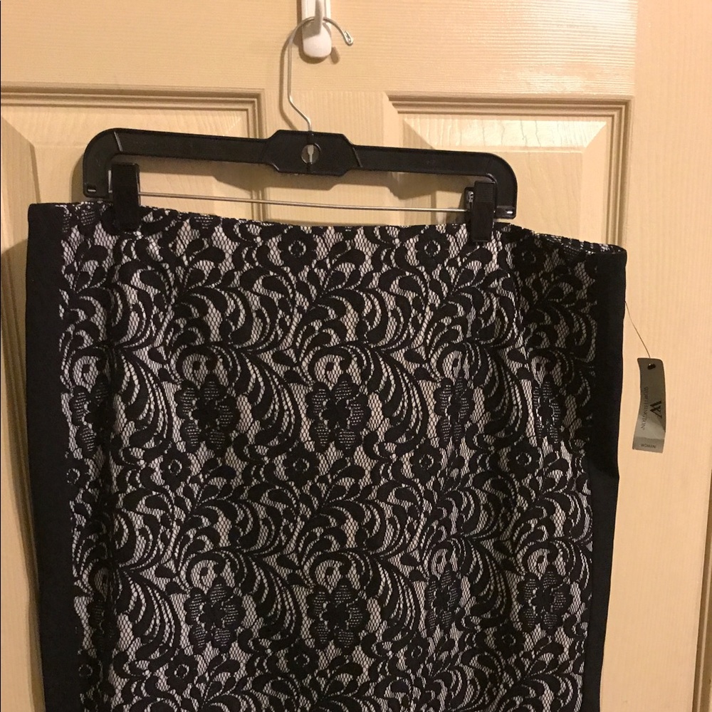 NWT Worthington Lace Skirt