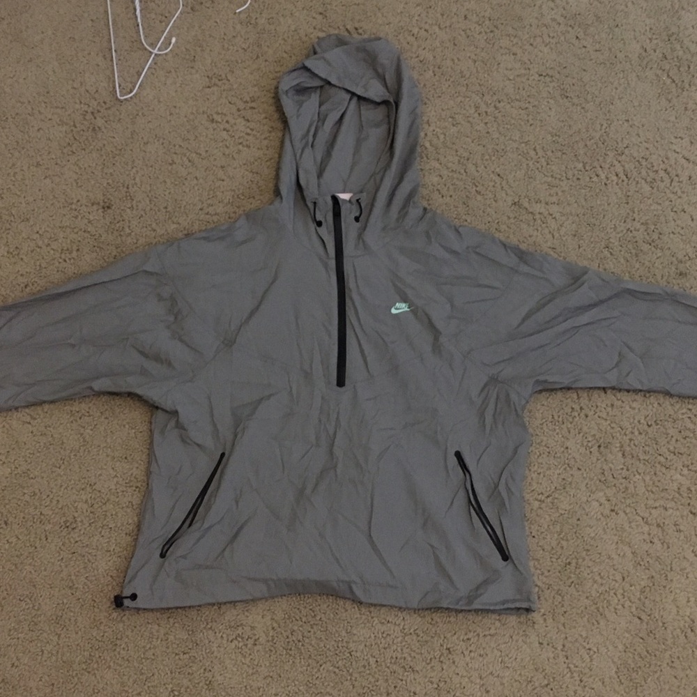 Nike wind breaker